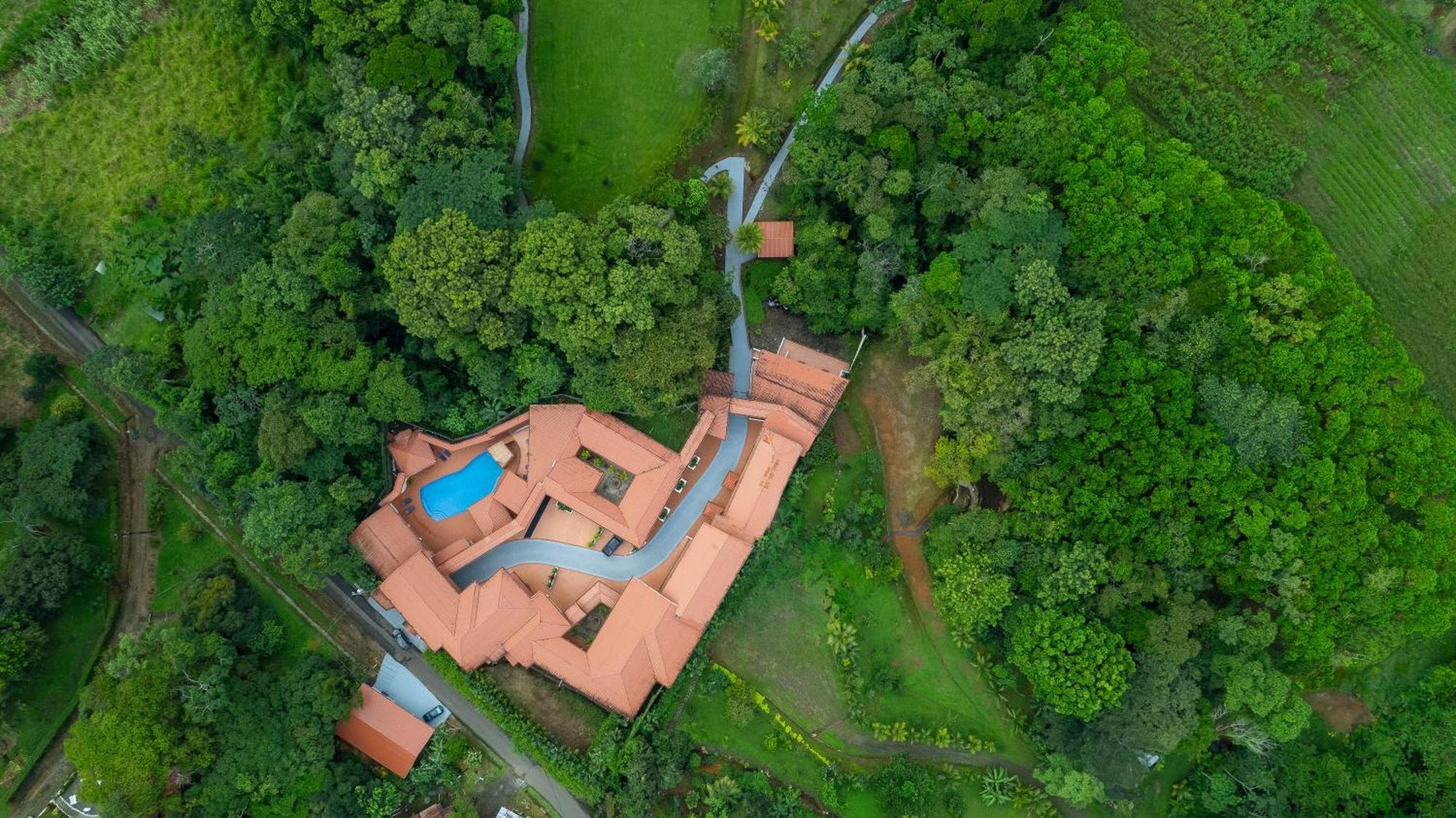 Serenity Rainforest Condos Ла Фортуна Экстерьер фото